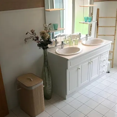 Maison Champagne, Charmante Maison Au Calme Avec Beau Terrain * Saint-Germain (Aube)