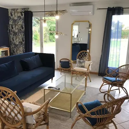 Maison Champagne, Charmante Maison Au Calme Avec Beau Terrain Casa vacanze *