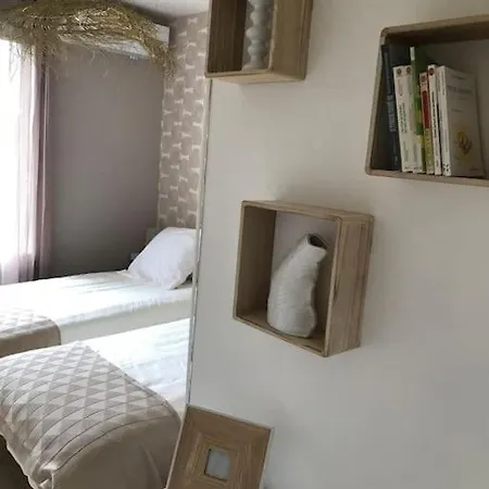Maison Champagne, Charmante Maison Au Calme Avec Beau Terrain * Saint-Germain (Aube)